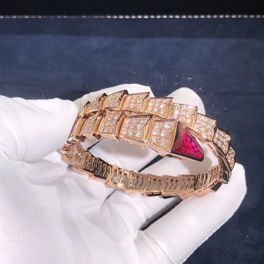 Bracelet Bvlgari Serpenti One-coil avec Rubellite personnalisé en or rose 18 carats et pavé de diamants complets