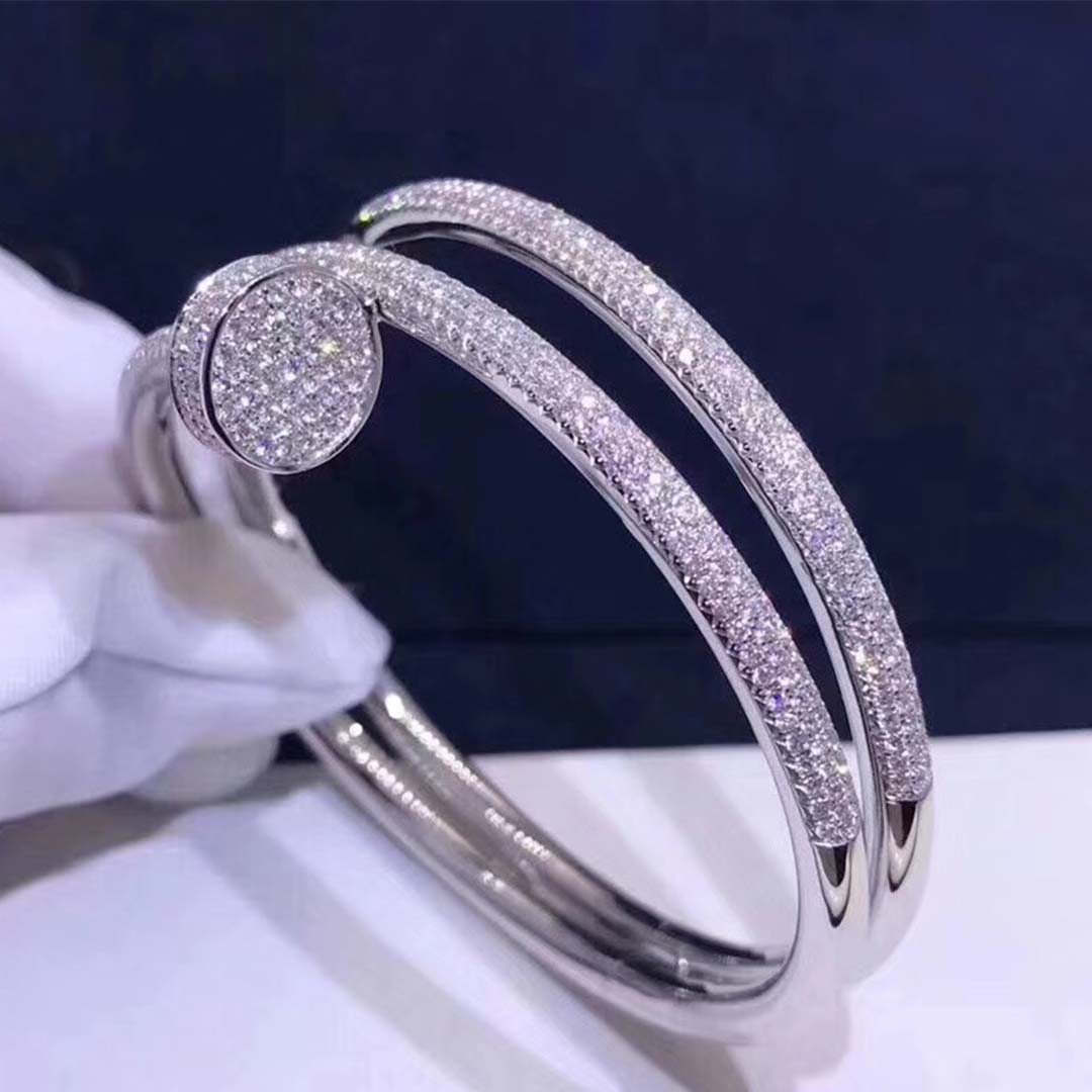 Custom Made Cartier Juste un Clou 2 Bracelet clou rangées en or blanc 18 carats et pavés de diamants