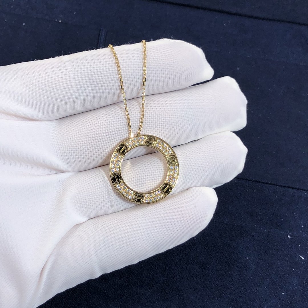 Collier Love Cartier sur mesure en or jaune 18 carats et pavés de diamants