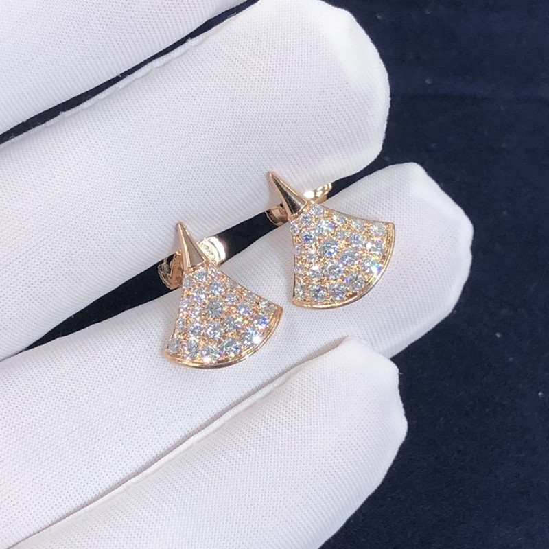 تخصيص ديفاس بولغري’ أقراط دريم من الذهب الوردي عيار 18 قيراط مع ألماس بافيه