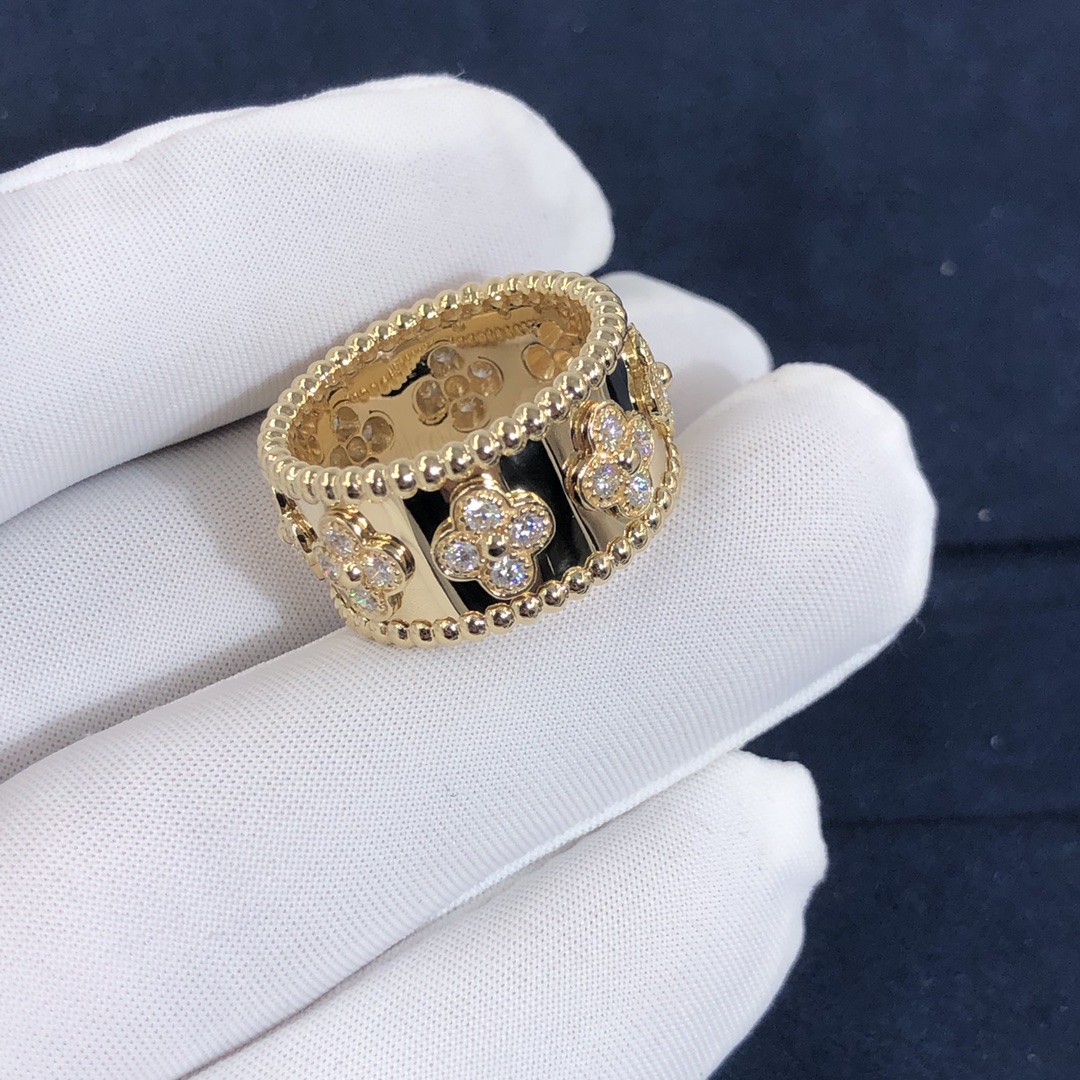 Van Cleef sur mesure & Bague Trèfles Arpels Perlée en or jaune 18 carats avec diamants,Modèle moyen