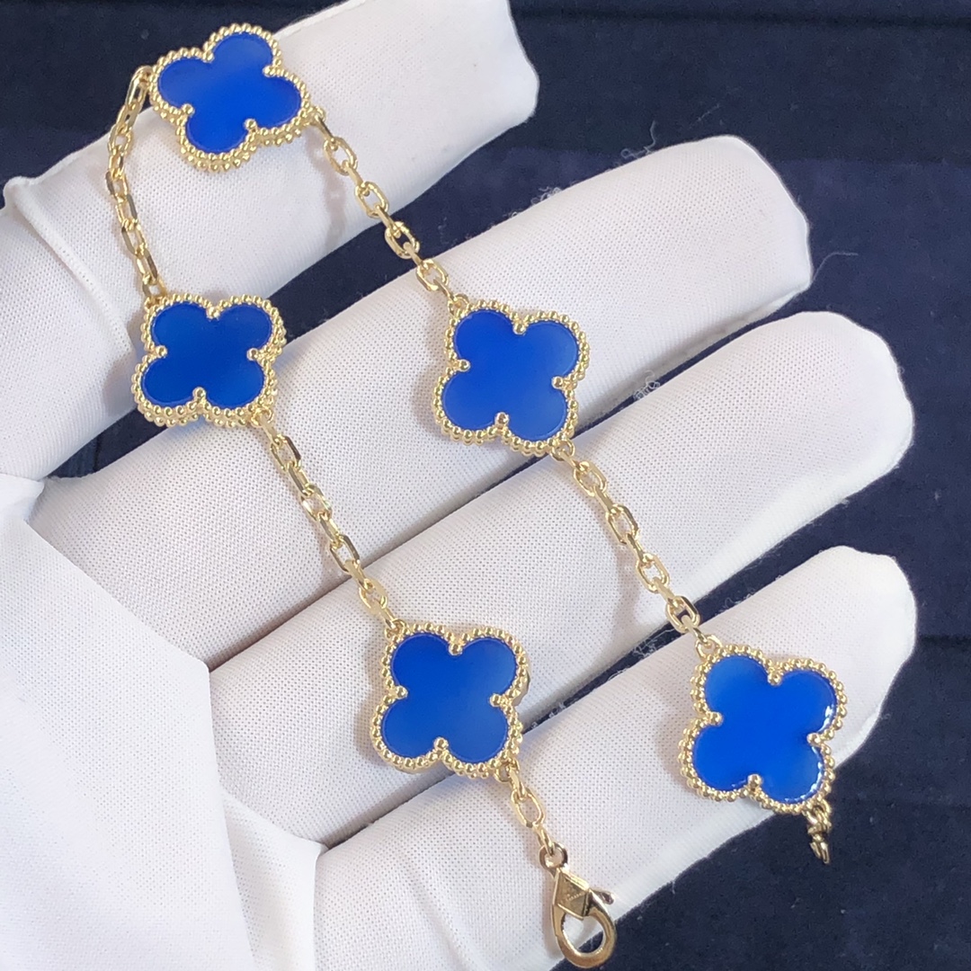 Van Cleef sur mesure & Arpels Vintage Alhambra 5 Bracelet Motifs en or jaune 18 carats avec agate bleue