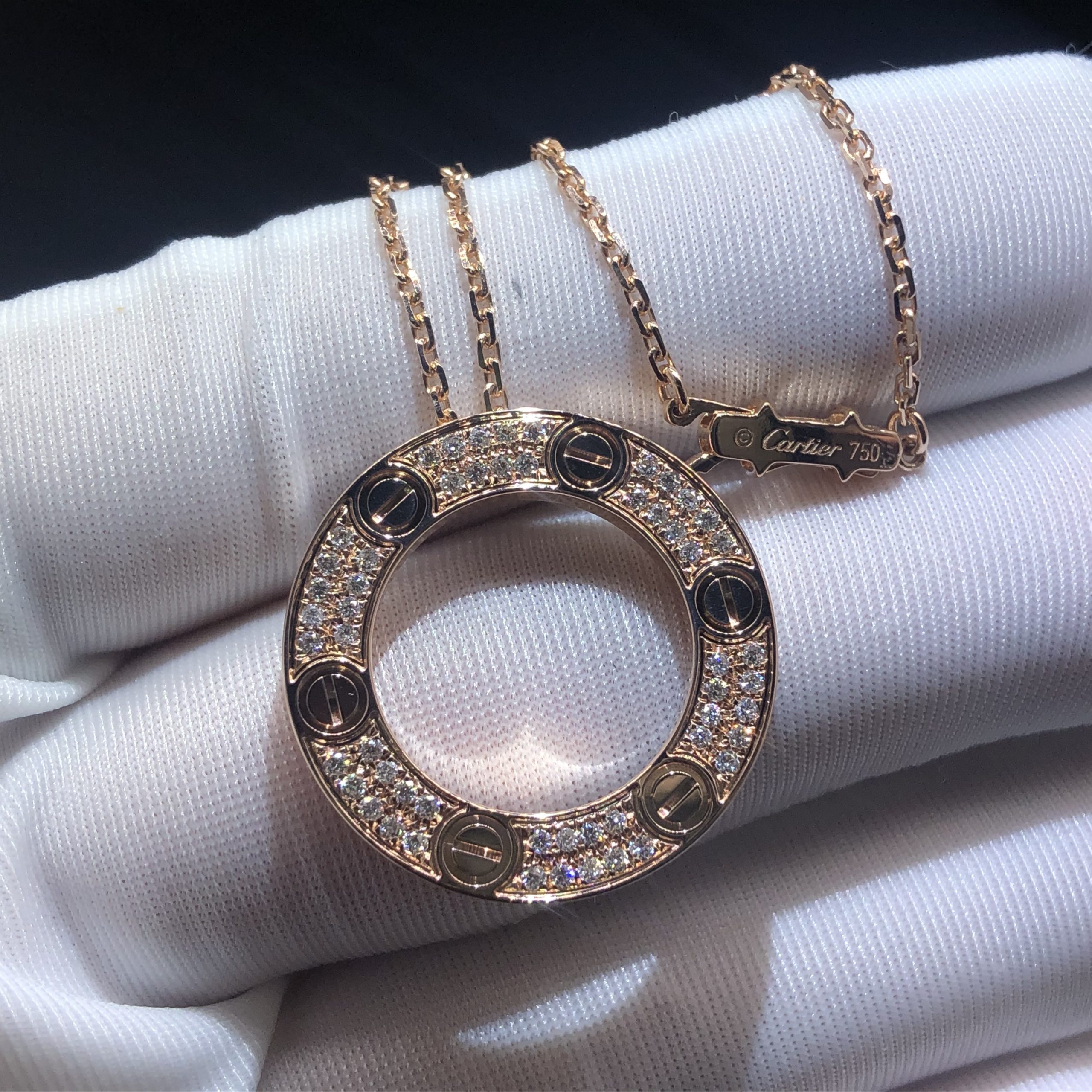 Collier Love Cartier sur mesure en or rose massif 18 carats avec pavé de diamants