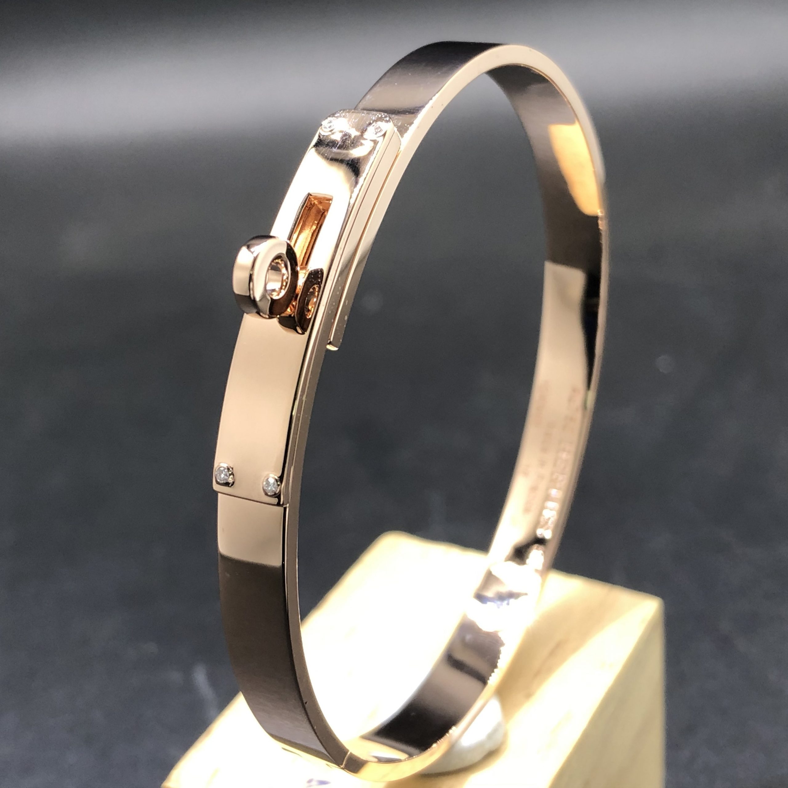 Bracelet Hermes Kelly sur mesure en or rose 18 carats avec 4 Diamants,Petit modèle